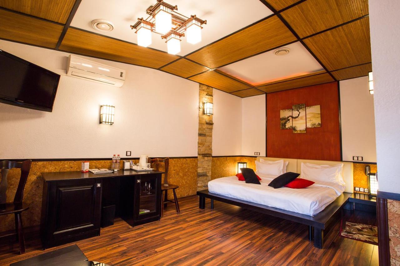 Spa-Hotel Myslyvskiy Dvir Kiev Bagian luar foto