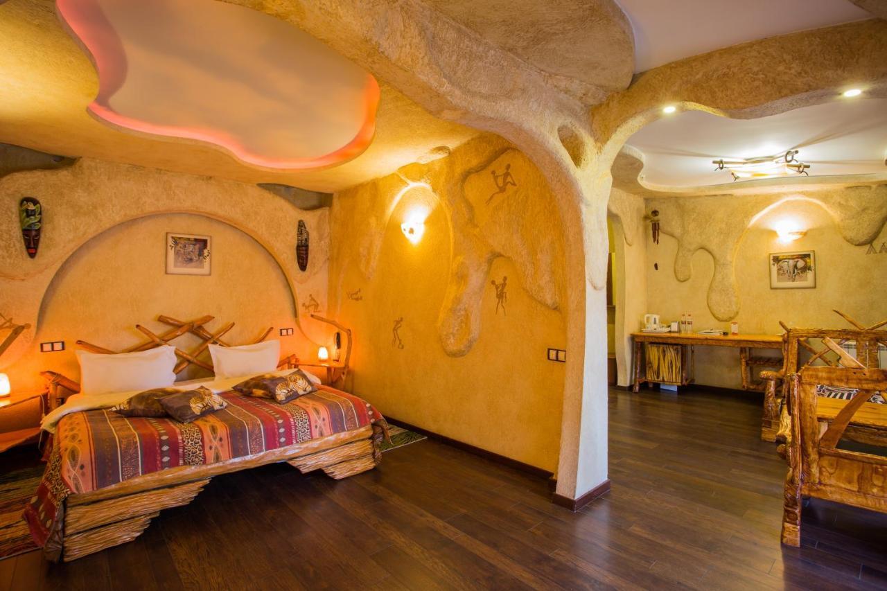 Spa-Hotel Myslyvskiy Dvir Kiev Bagian luar foto