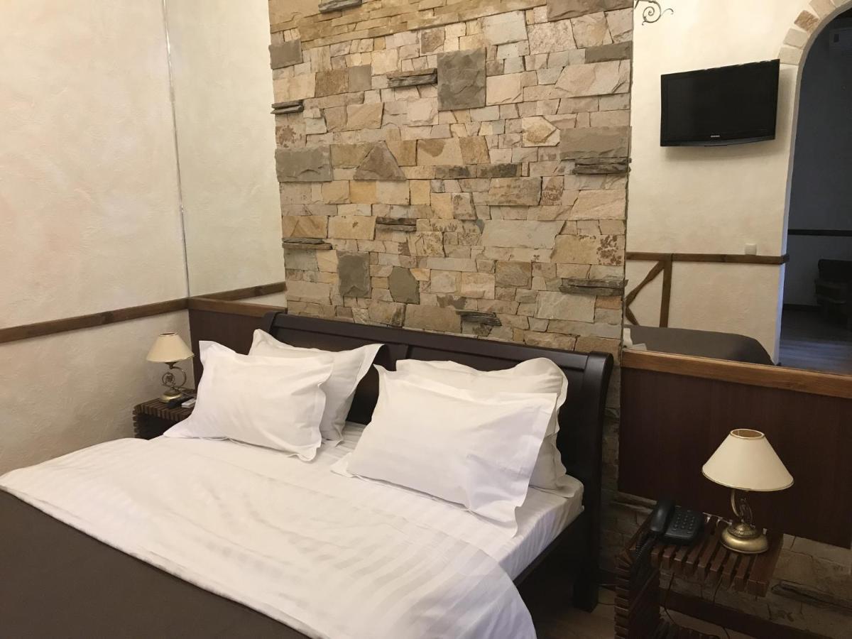Spa-Hotel Myslyvskiy Dvir Kiev Bagian luar foto