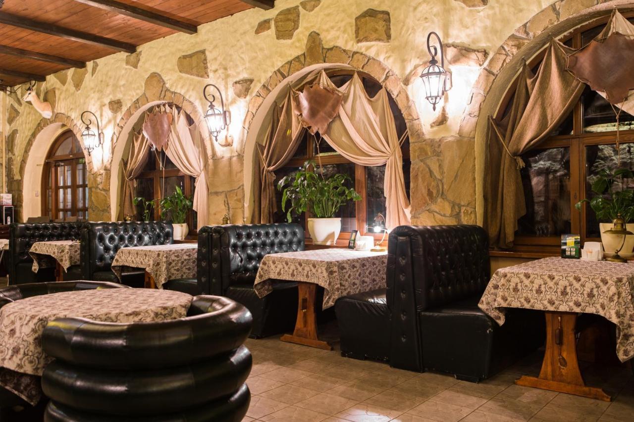 Spa-Hotel Myslyvskiy Dvir Kiev Bagian luar foto
